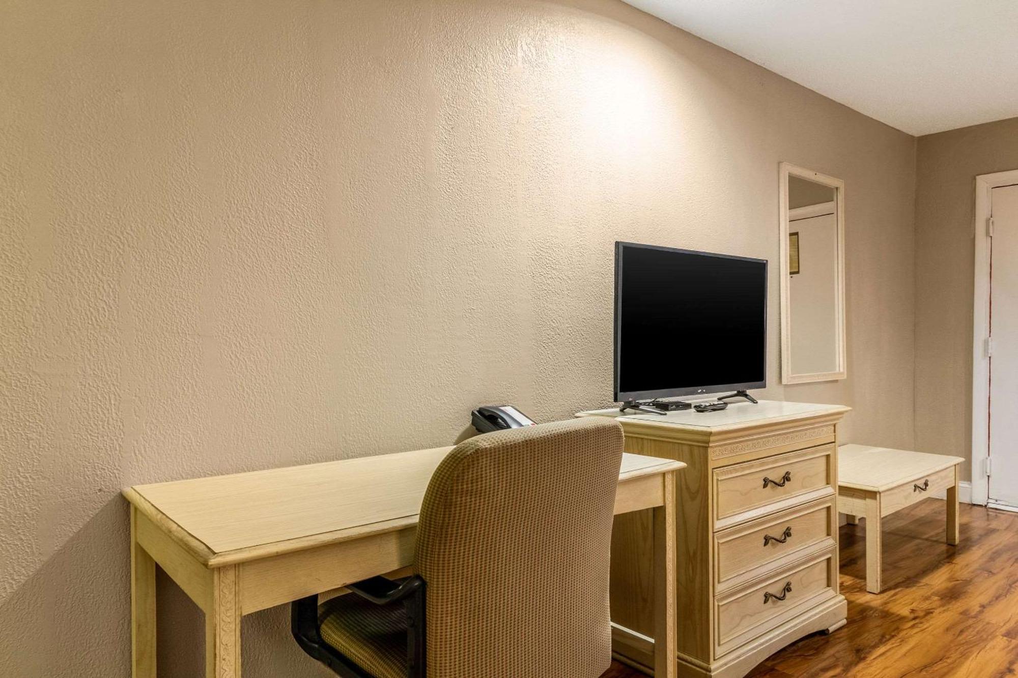 Econo Lodge Berea Εξωτερικό φωτογραφία