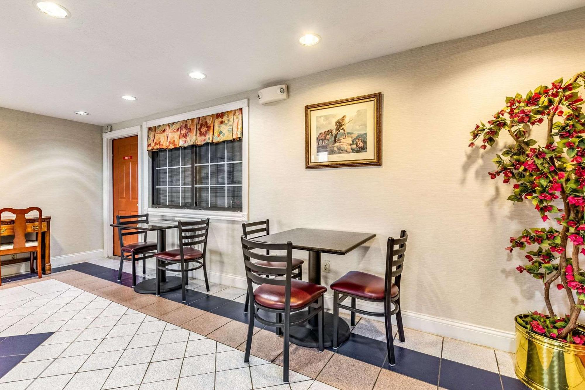 Econo Lodge Berea Εξωτερικό φωτογραφία